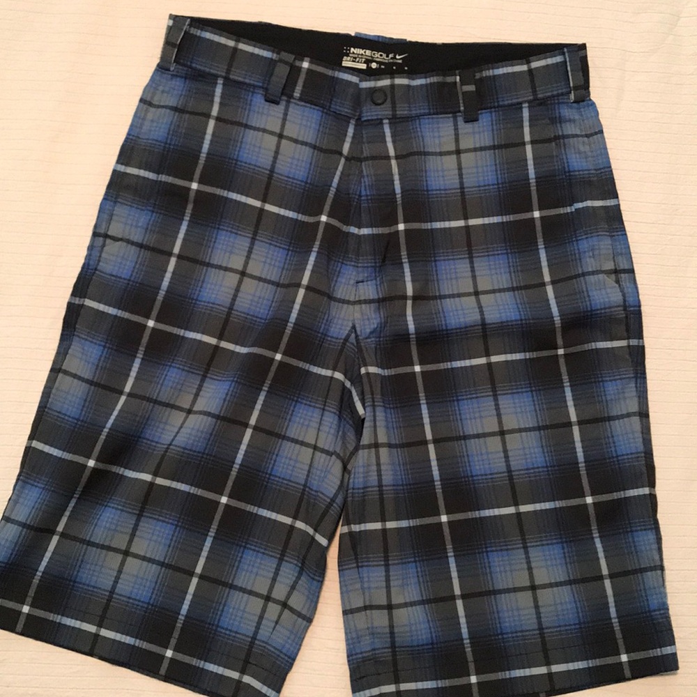 Nike golf shorts sz 30